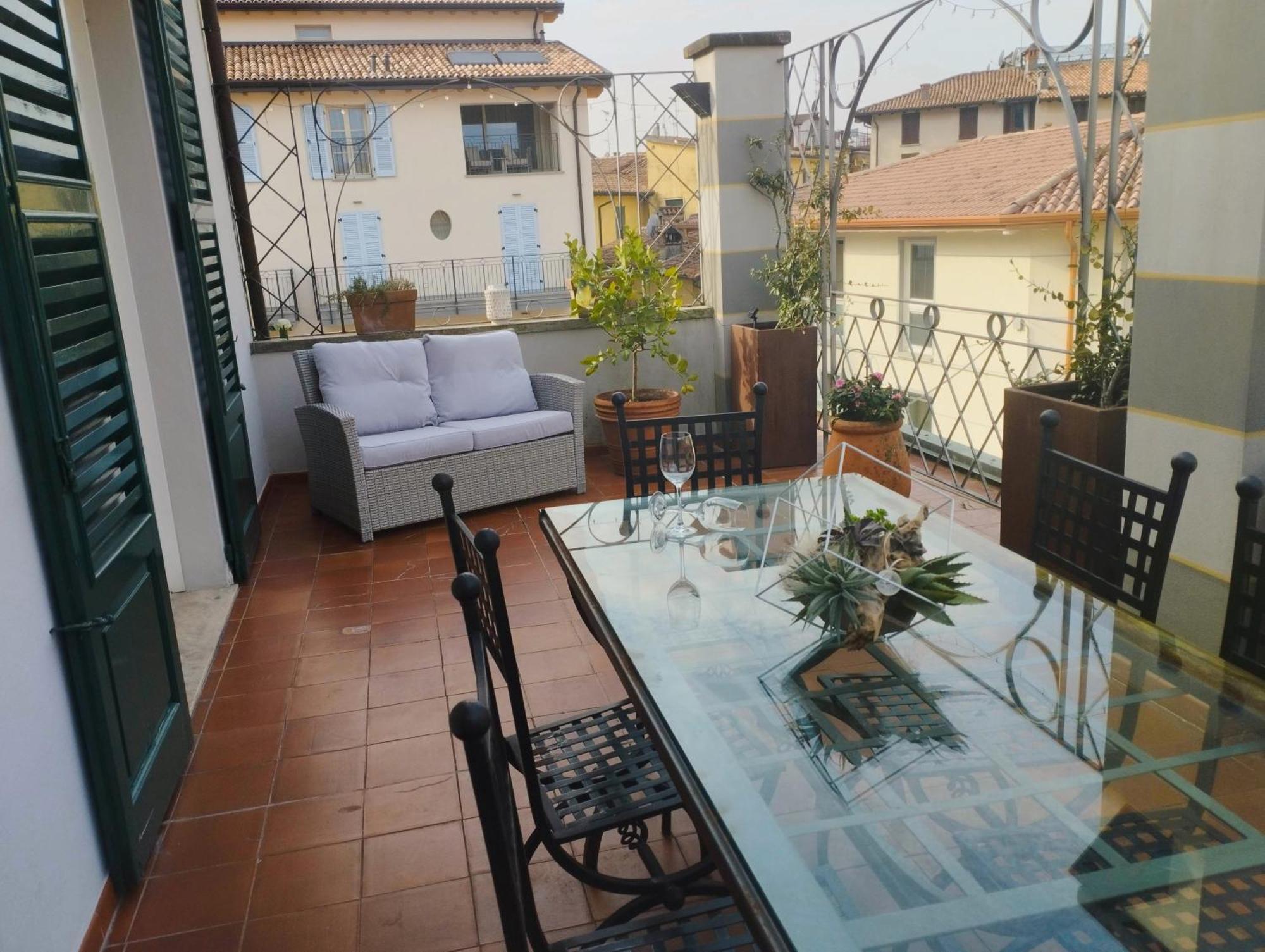Ferienwohnung Dimora Storica Vicolo Del Volto Iseo Exterior foto