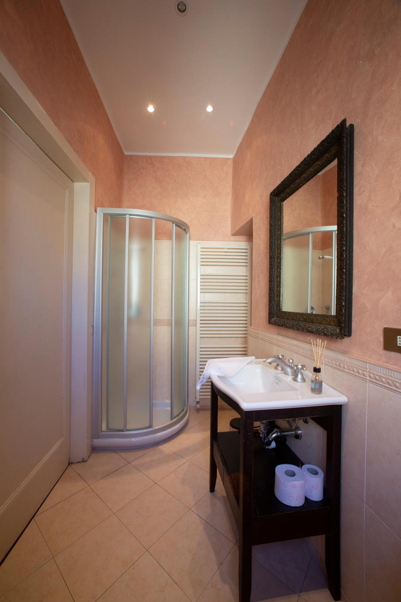Ferienwohnung Dimora Storica Vicolo Del Volto Iseo Exterior foto