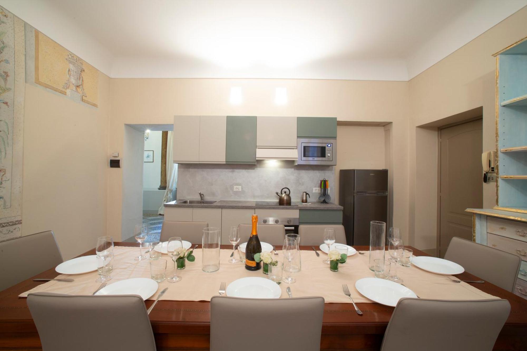 Ferienwohnung Dimora Storica Vicolo Del Volto Iseo Exterior foto